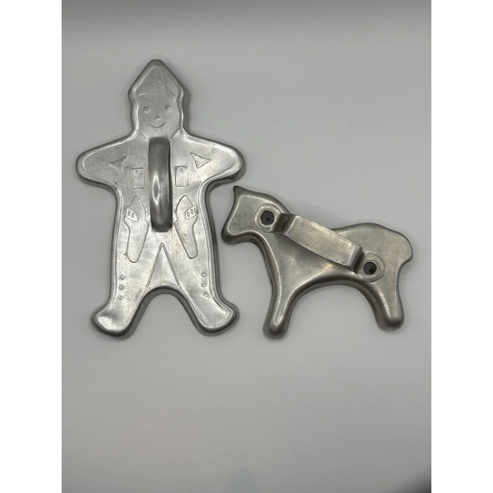 The Unbranded Brand vintage aluminum